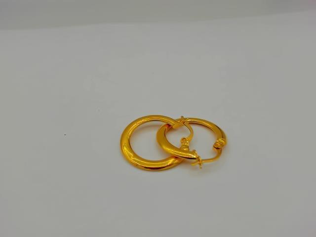 BOUCLES D OREILLES EN OR 10KT
