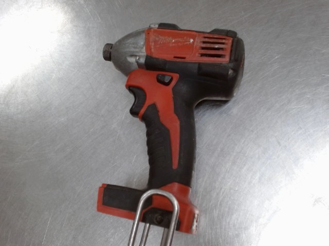 Impact drill milwaukee pas de batterie