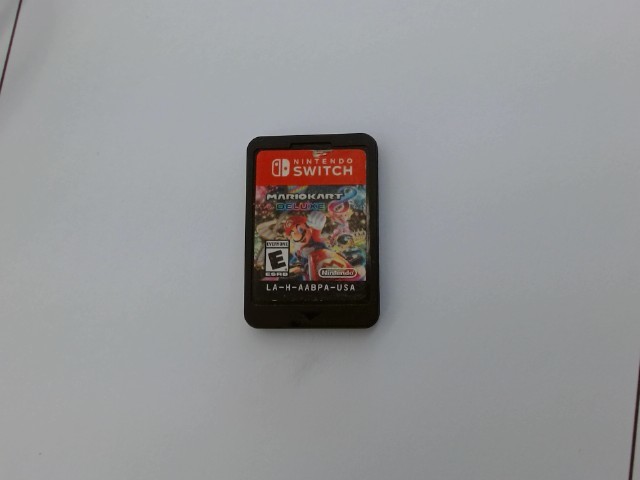 Mario kart 8 deluxe