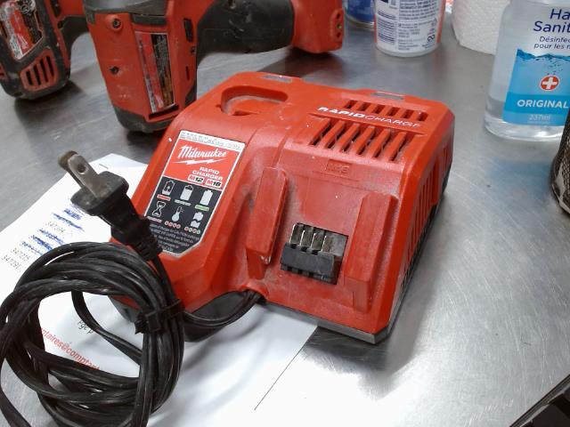 Chargeur 12-18v **fastcharge**