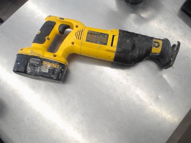 Variable speed reciprocating saw