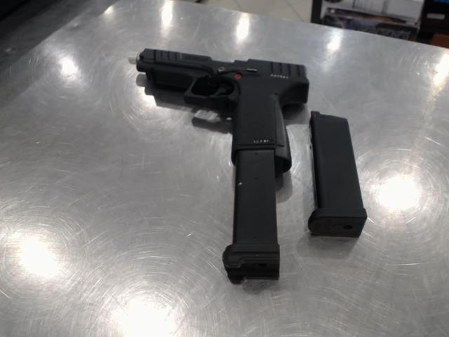 Gun airsoft avec extended clip