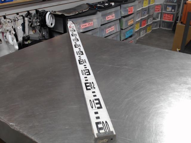 Regle pour laser rotatif+etui