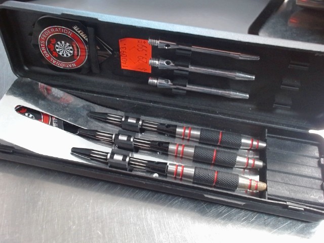 Harrows darts technology rouge et noir
