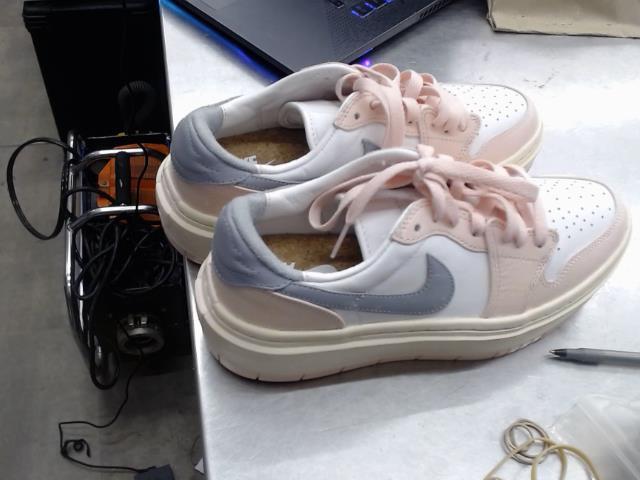 Nike air jordan rose femme