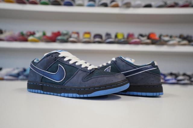 Nike dunk low blue lobster size 10.5