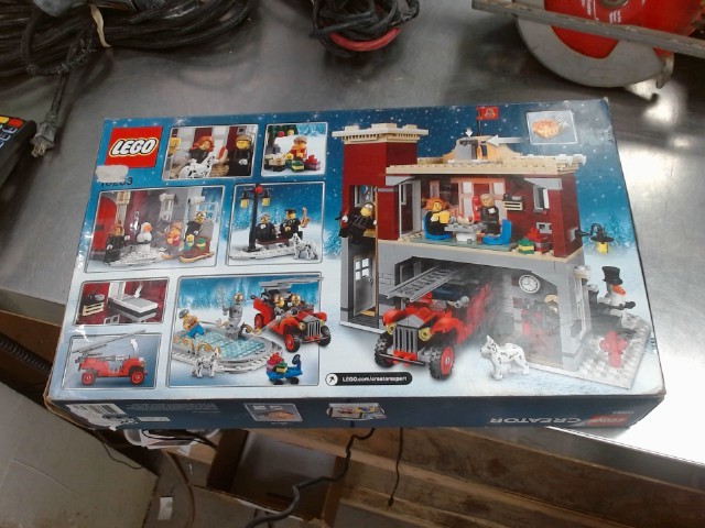 Lego winter village fire station