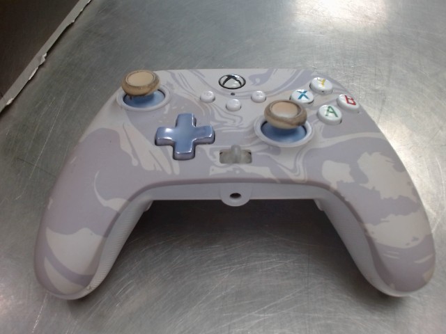 Manette xbox one gengerique