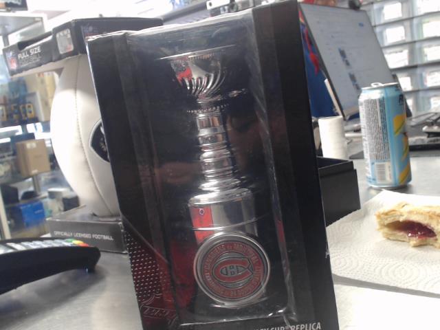 Coupe stanley montreal canadiens en boit