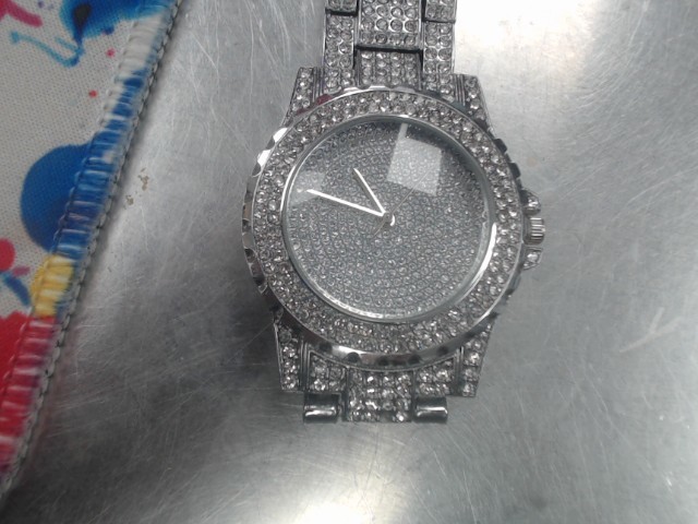Montre no brand