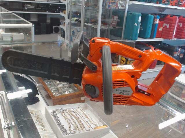 Scie a chaine husqvarna 36v