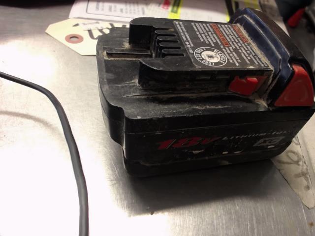 Battery 12 amp milwaukee