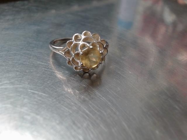 Bague avec couronne en argent