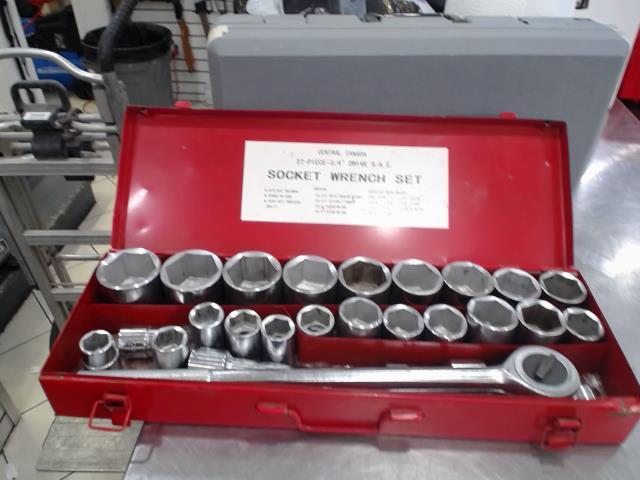 Socket wrench set