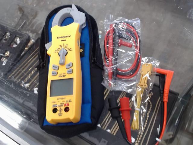 Clamp meter+acc complet+etui(neuf)