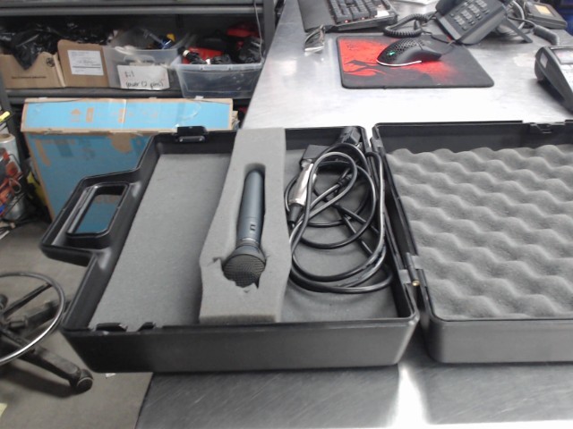 Micro audio technica a cable dans boitie