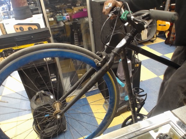 Bicyclettes sp noir un peut sale