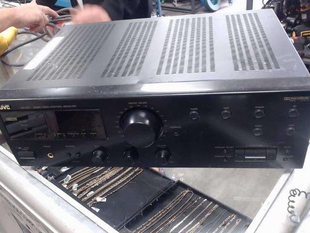 Amplificateur surround+fil no remote