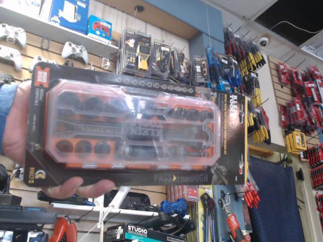 Kit socket