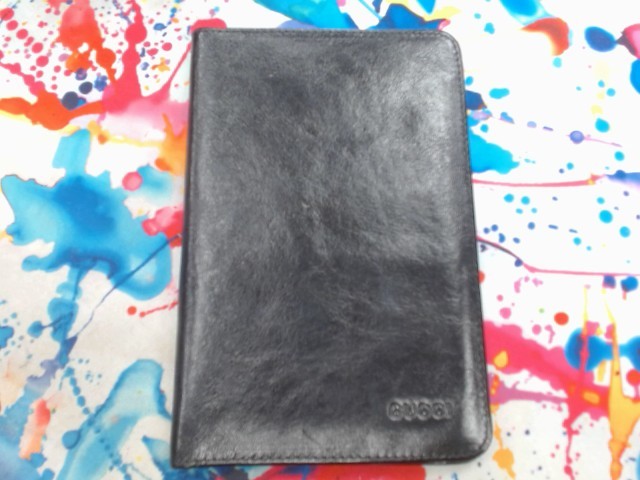 Gucci passport holder