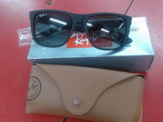 Lunette soleil grise polarise neuve+etui