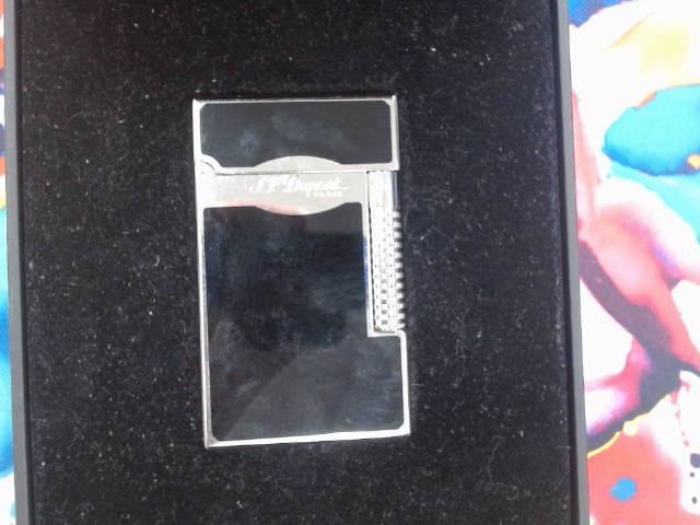 Lighter noir argent