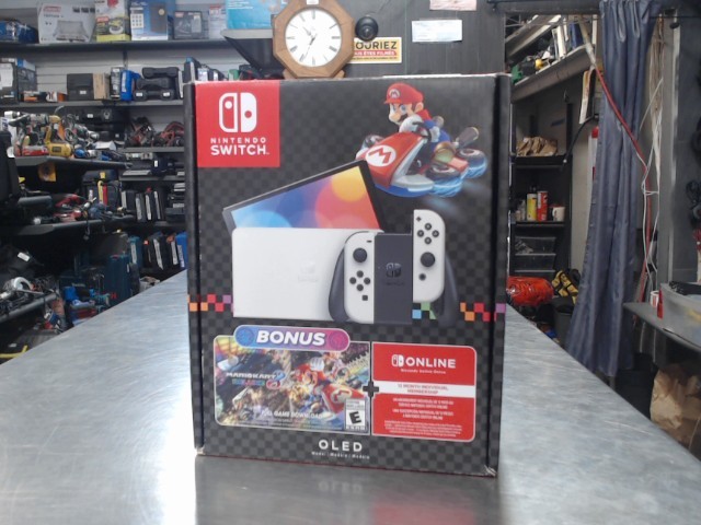 Nintendo switch oled en boite