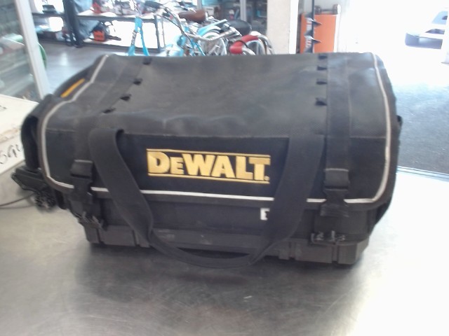 Work bag dewalt/ reste dans sac