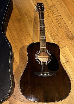 Guitare acoustique alvarez dans case dur