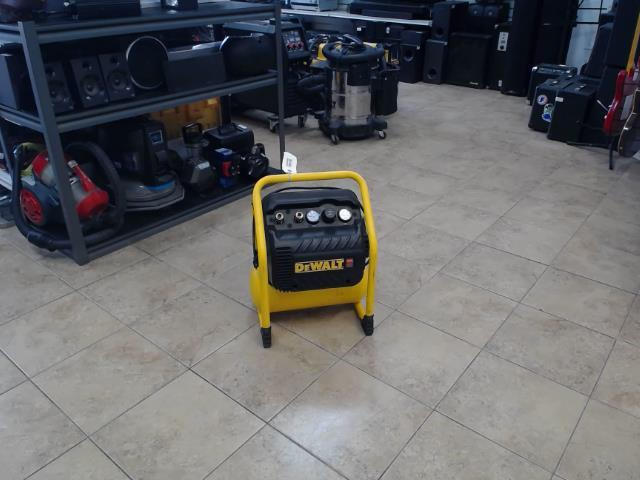 Compresseur dewalt 200psi 2.5g