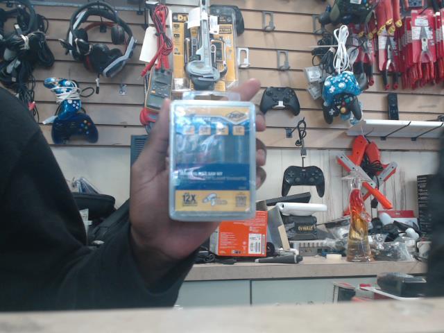 Diamond hole saw kit