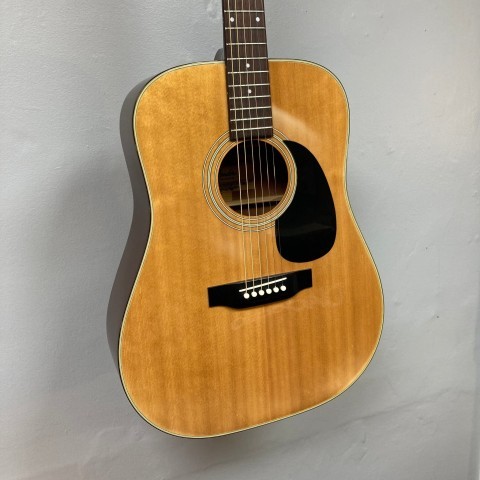 Guitare acoustique fender 1981