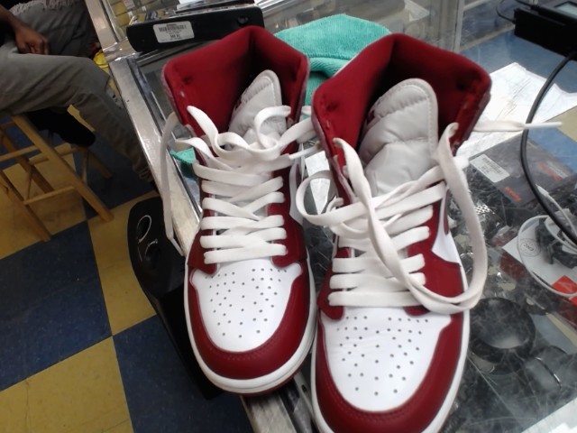 Nike air rouge et blanc