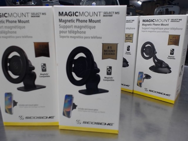 Magnetic phone mount schosche