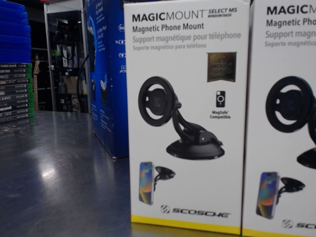 Magnetic phone mount schosche