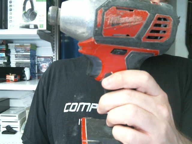 Impact driver a batterie sans batterie
