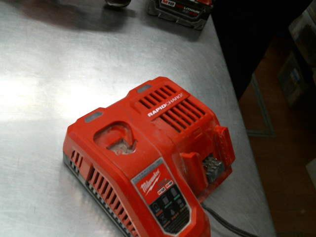 Chargeur a batterie