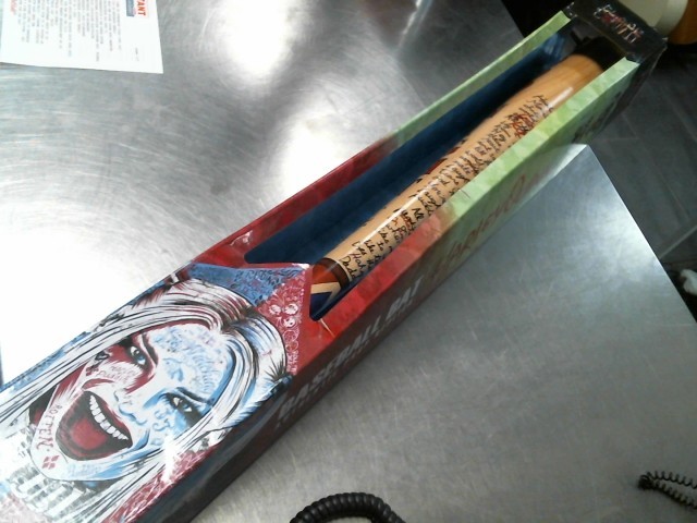 Baseball bat harley quinn suicide squad