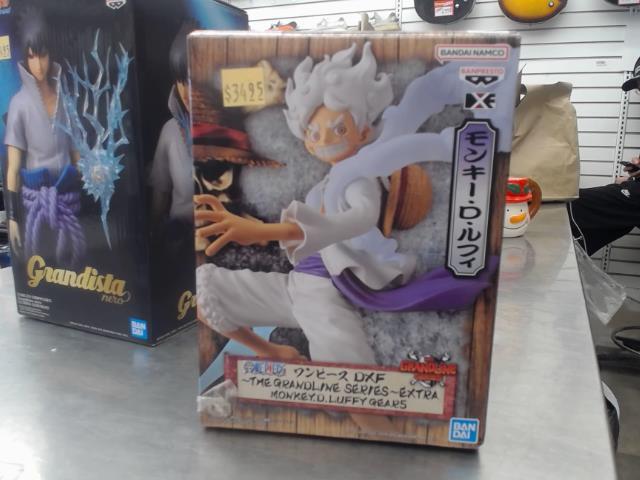 Figurine monkey d luffy gear 5 grandline