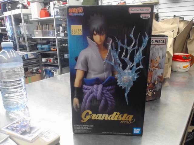 Figurine naruto gandista nero uchiha