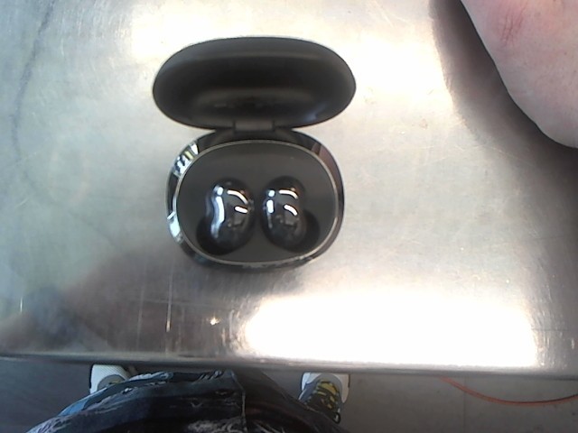 Earbuds onn.