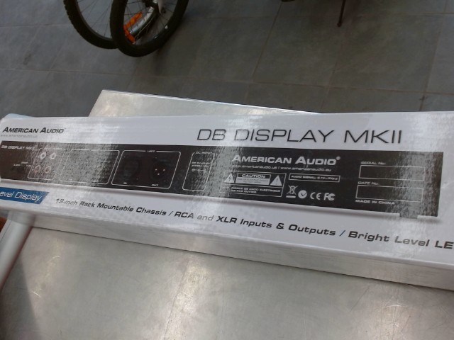 Db display 19-inch rack mountable chassi