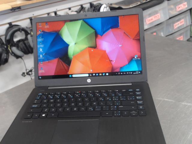 N4020 1.1ghz/4gb ram/64gb+chargeur
