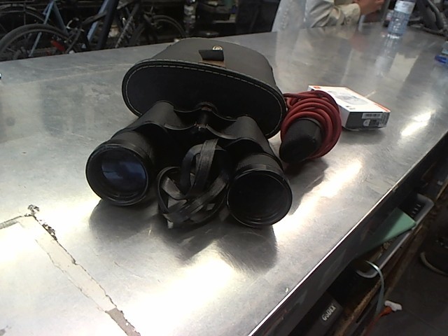 Jumelles skyline noir + case