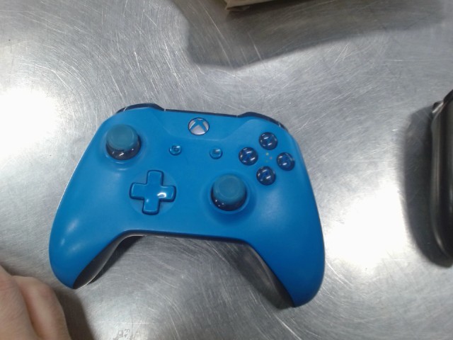 Manette xbox one bleu
