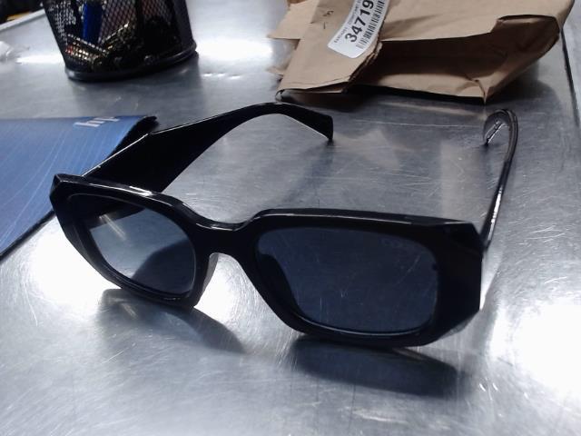 Lunettes de soleil noir