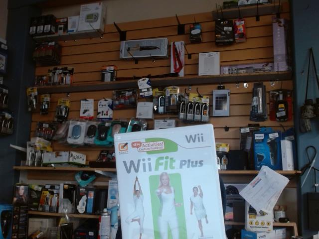 Wii fit plus