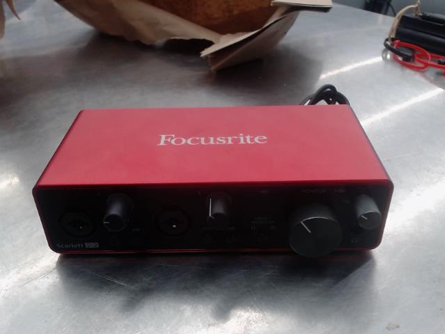 Interface audio 3rd gen rouge