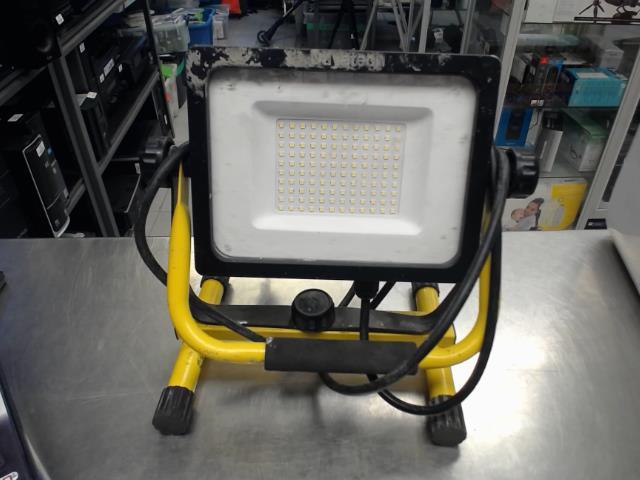 Spot light 65w , 7000lumens