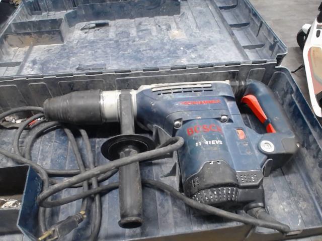 Bosch hammerdrill in case+accessory6661